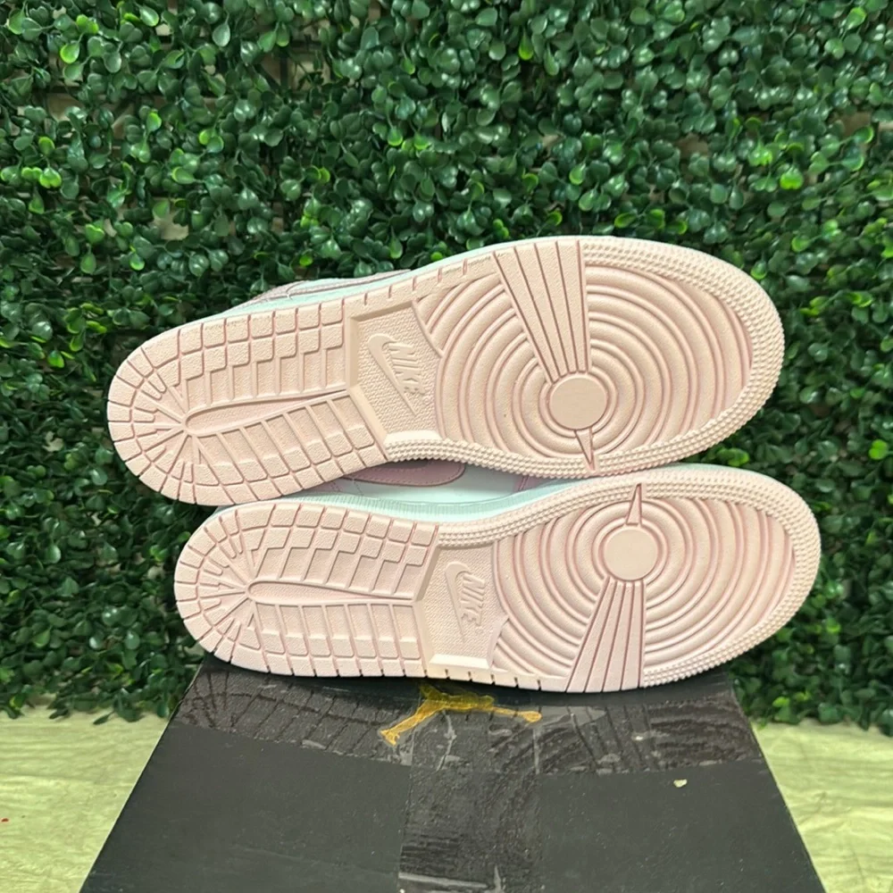 Nike Air Jordan 1 Mid (GS) - Y7